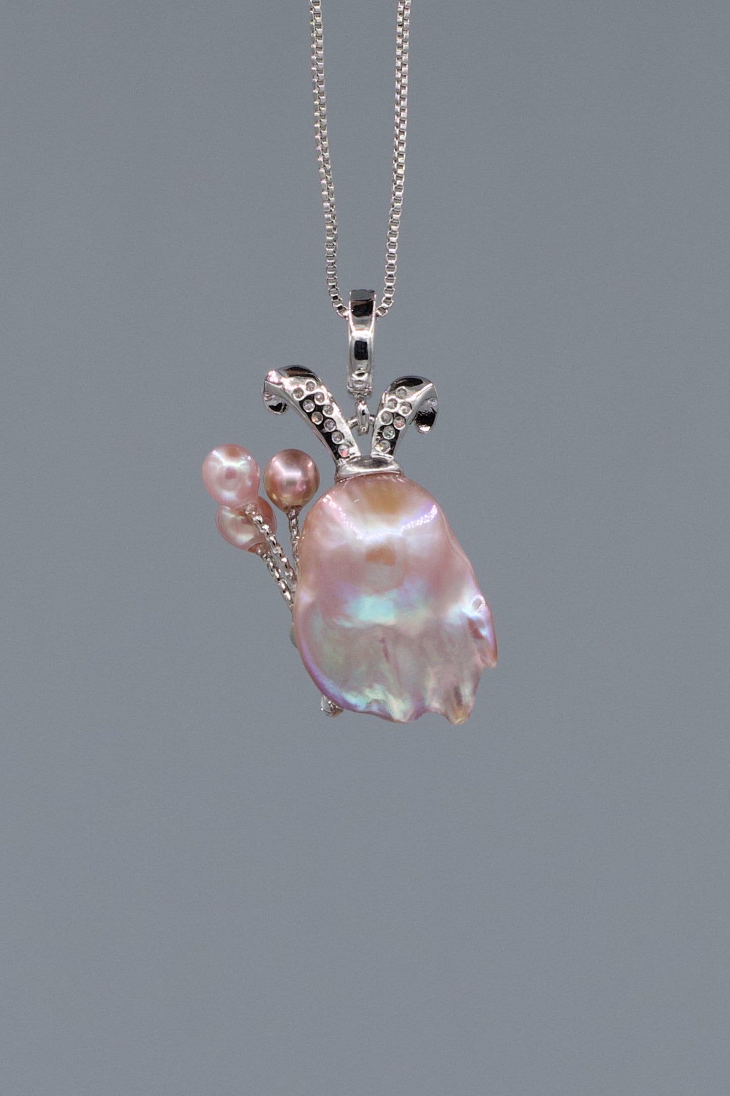 Pearl Accents – Baroque Pearl Necklace Signature Sets