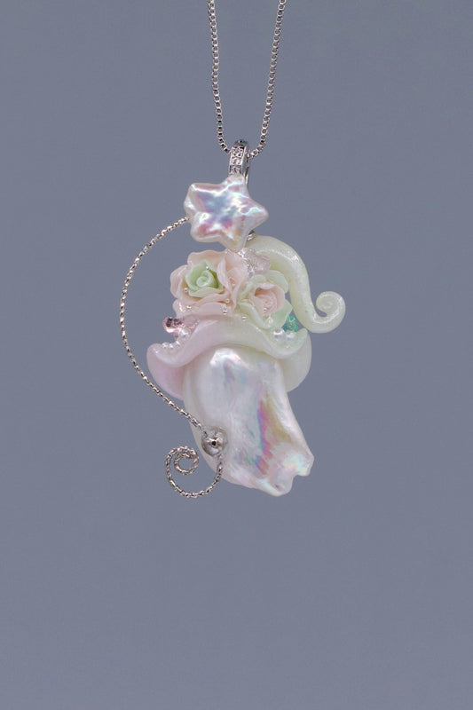 Hat Charms – Hand-Sculpted Mini Hat Pearl Necklace