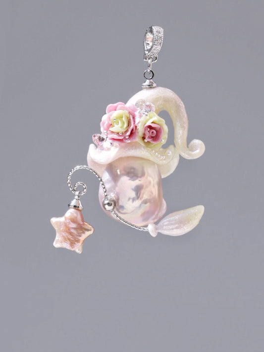 Hat Charms – Hand-Sculpted Mini Hat Pearl Necklace 199P322