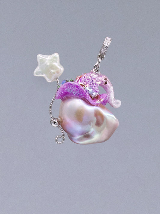 Hat Charms – Hand-Sculpted Mini Hat Pearl Necklace 203P321