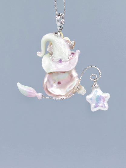 Hat Charms – Hand-Sculpted Mini Hat Pearl Necklace 207P284