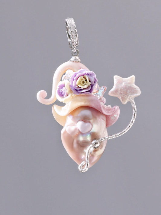 Hat Charms – Hand-Sculpted Mini Hat Pearl Necklace 211P319