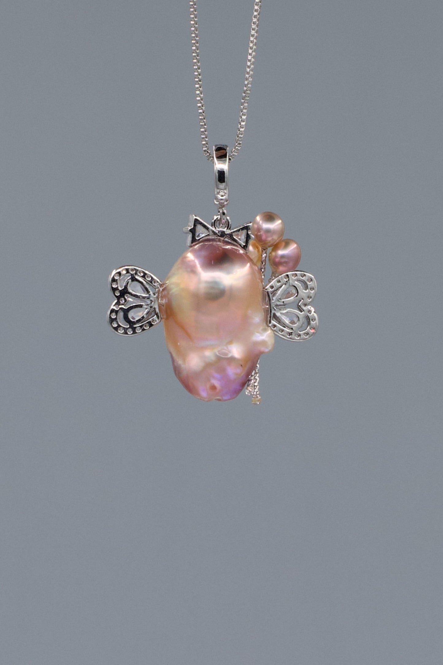 Pearl Accents – Baroque Pearl Necklace Signature Sets