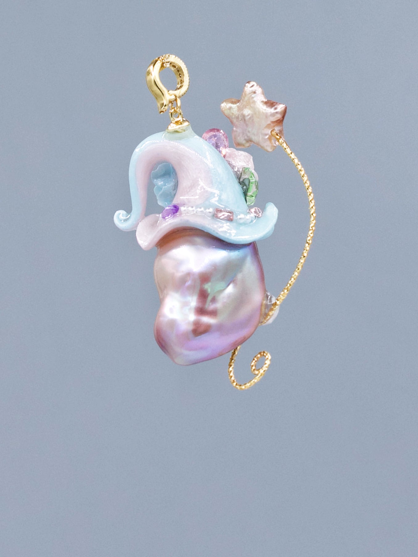 Hat Charms – Hand-Sculpted Mini Hat Pearl Necklace 233P302
