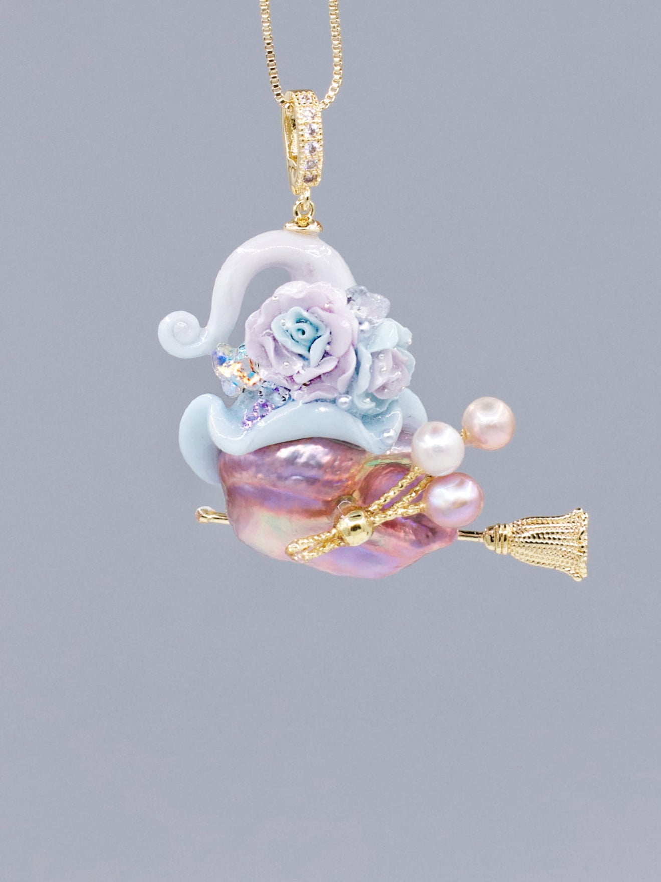 Hat Charms – Hand-Sculpted Mini Hat Pearl Necklace 250P849