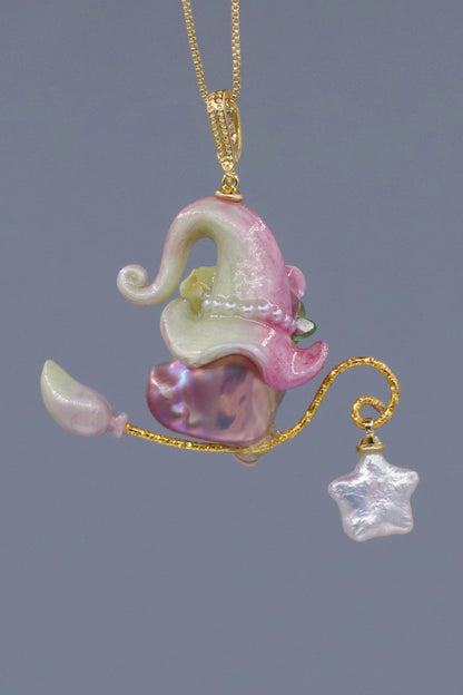 Hat Charms – Hand-Sculpted Mini Hat Pearl Necklace 253P301
