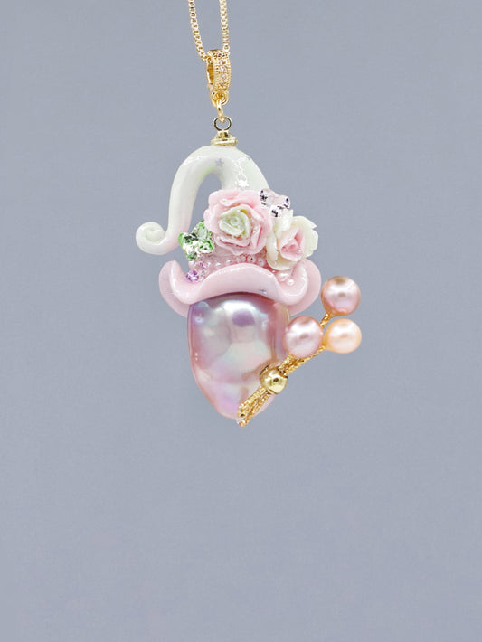 Hat Charms – Hand-Sculpted Mini Hat Pearl Necklace 257P163