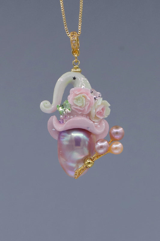 Hat Charms – Hand-Sculpted Mini Hat Pearl Necklace