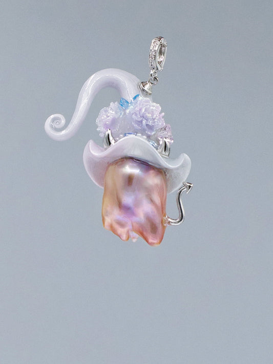 Hat Charms – Hand-Sculpted Mini Hat Pearl Necklace 291P353