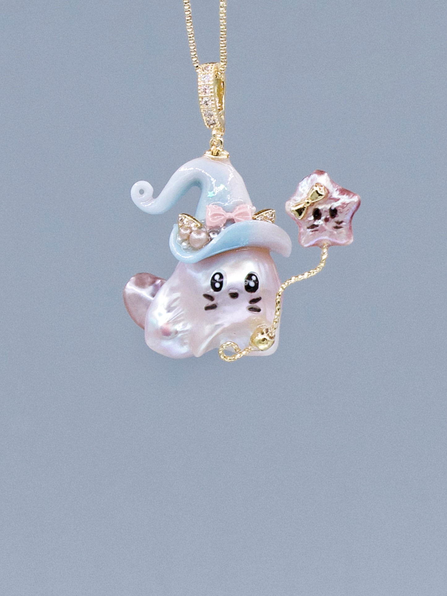 Hat Charms – Hand-Sculpted Mini Hat Pearl Necklace 296P651