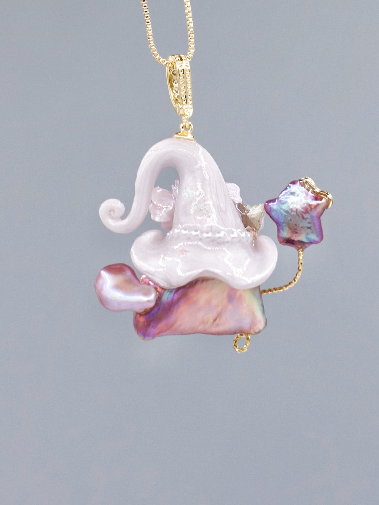 Hat Charms – Hand-Sculpted Mini Hat Pearl Necklace 312P635