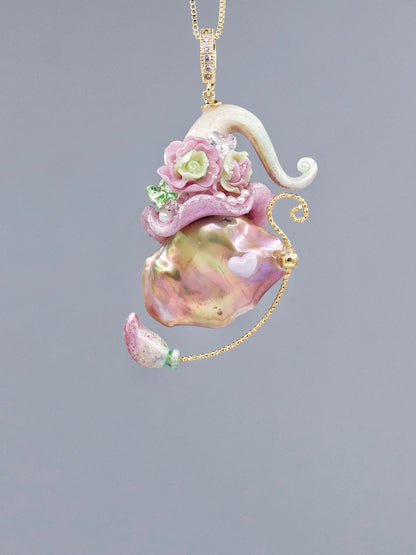 Hat Charms – Hand-Sculpted Mini Hat Pearl Necklace 319P832