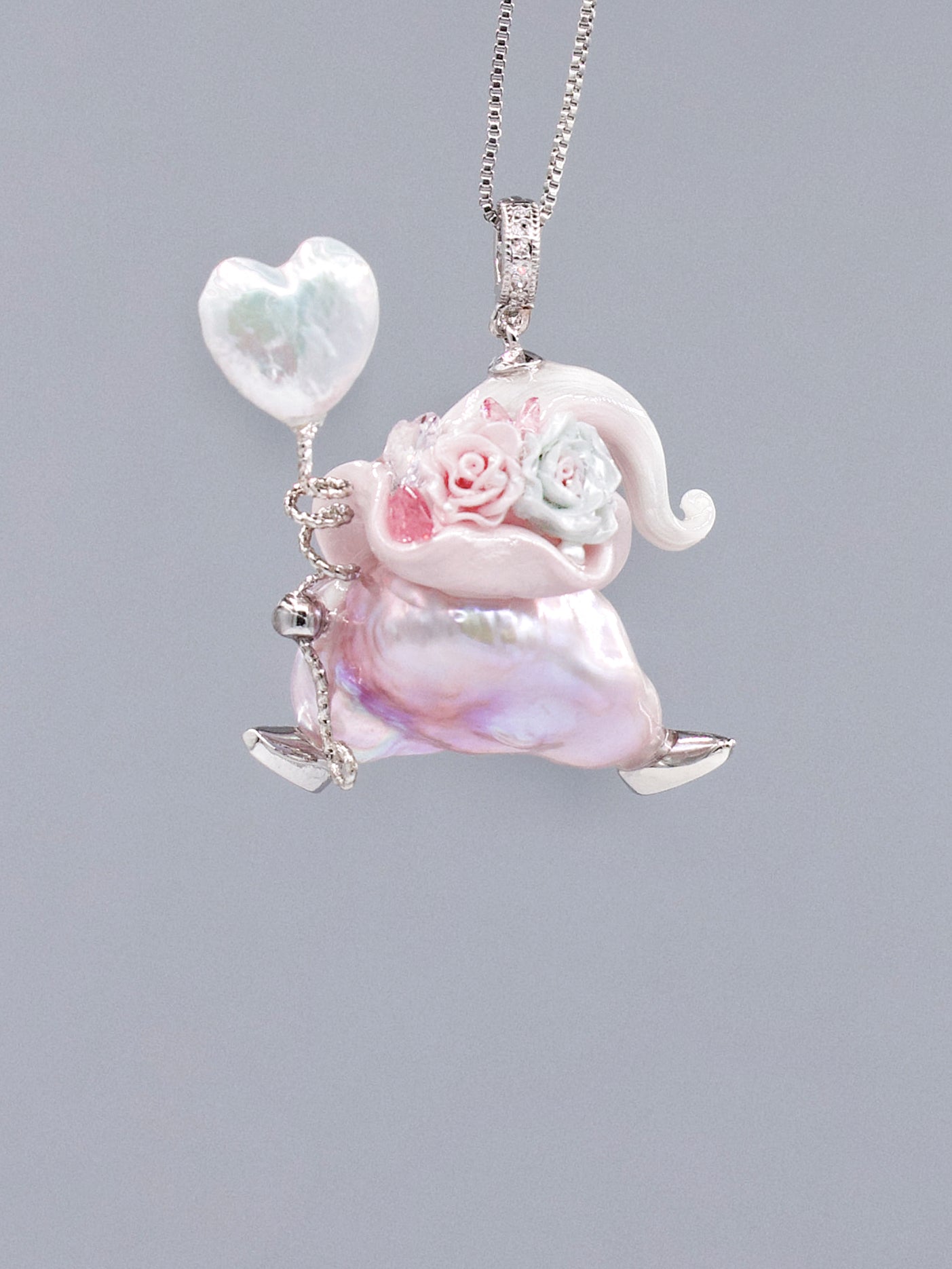Hat Charms – Hand-Sculpted Mini Hat Pearl Necklace 341P652