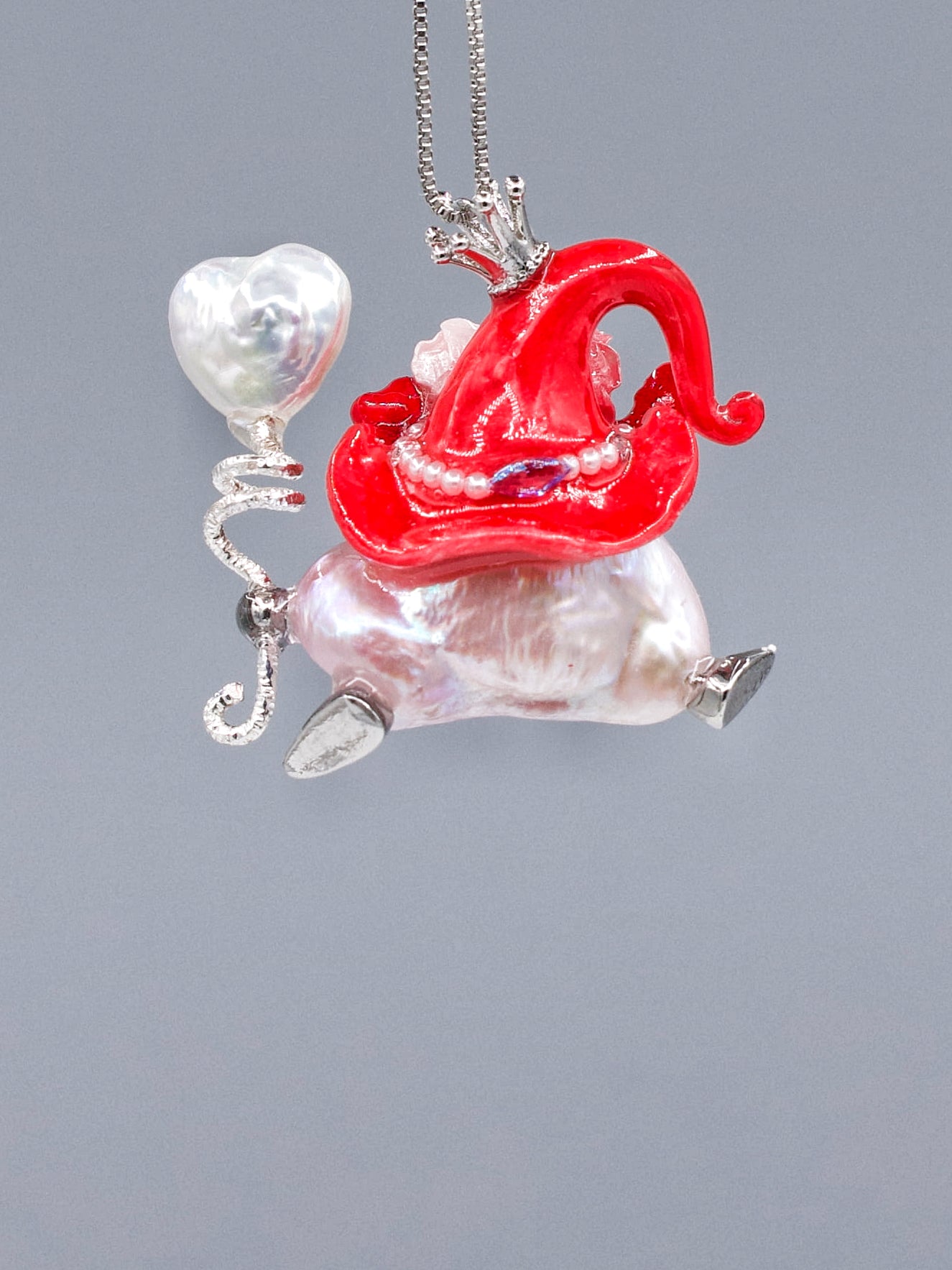 Hat Charms – Hand-Sculpted Mini Hat Pearl Necklace 349P682