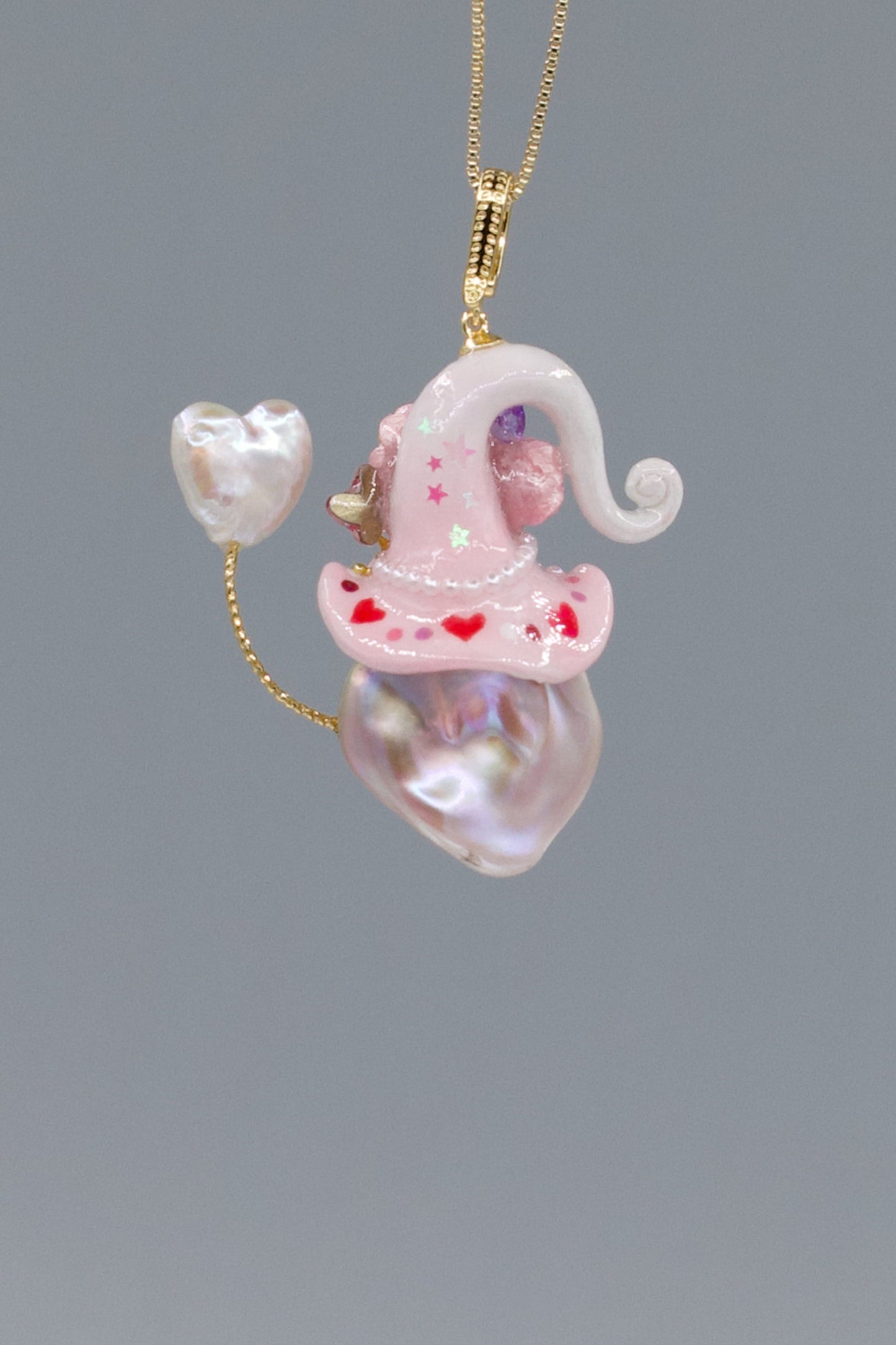 Hat Charms – Hand-Sculpted Mini Hat Pearl Necklace 351P718