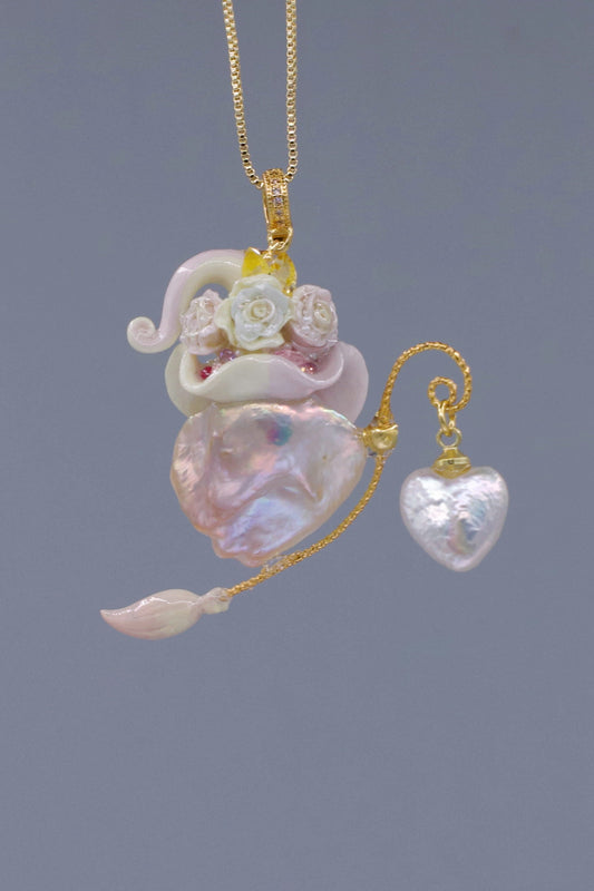 Hat Charms – Hand-Sculpted Mini Hat Pearl Necklace