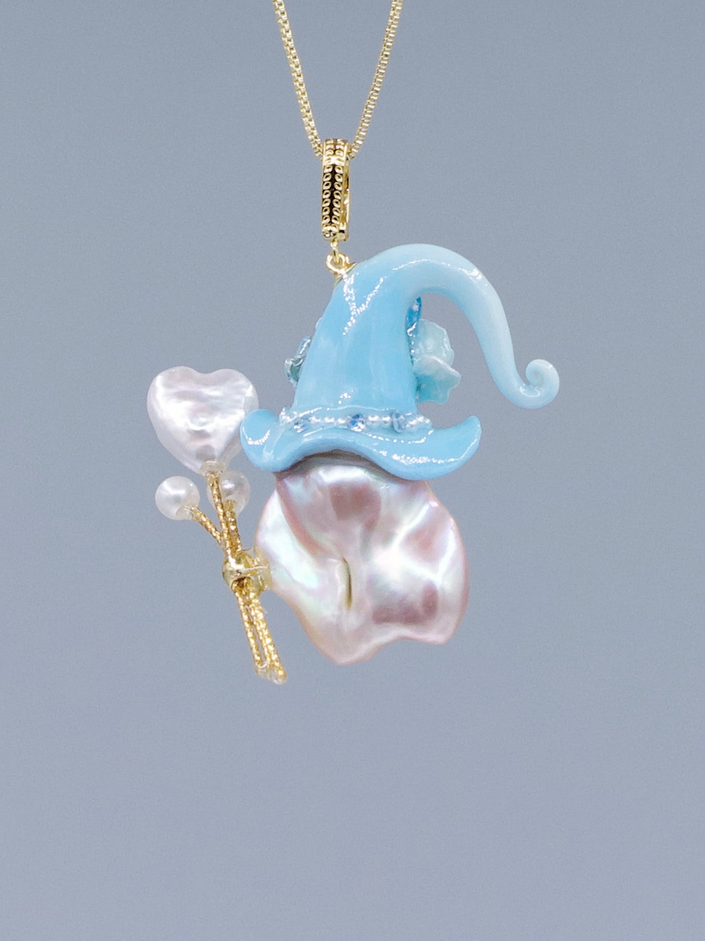 Hat Charms – Hand-Sculpted Mini Hat Pearl Necklace 359P714