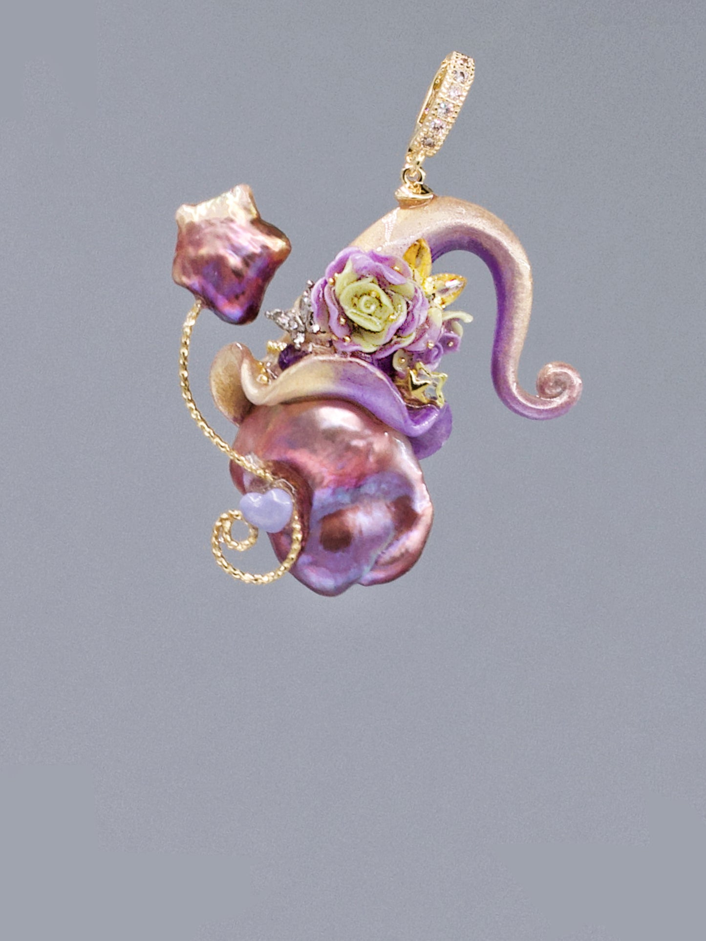 Hat Charms – Hand-Sculpted Mini Hat Pearl Necklace 362P756