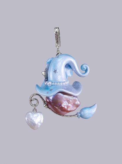 Hat Charms – Hand-Sculpted Mini Hat Pearl Necklace 391