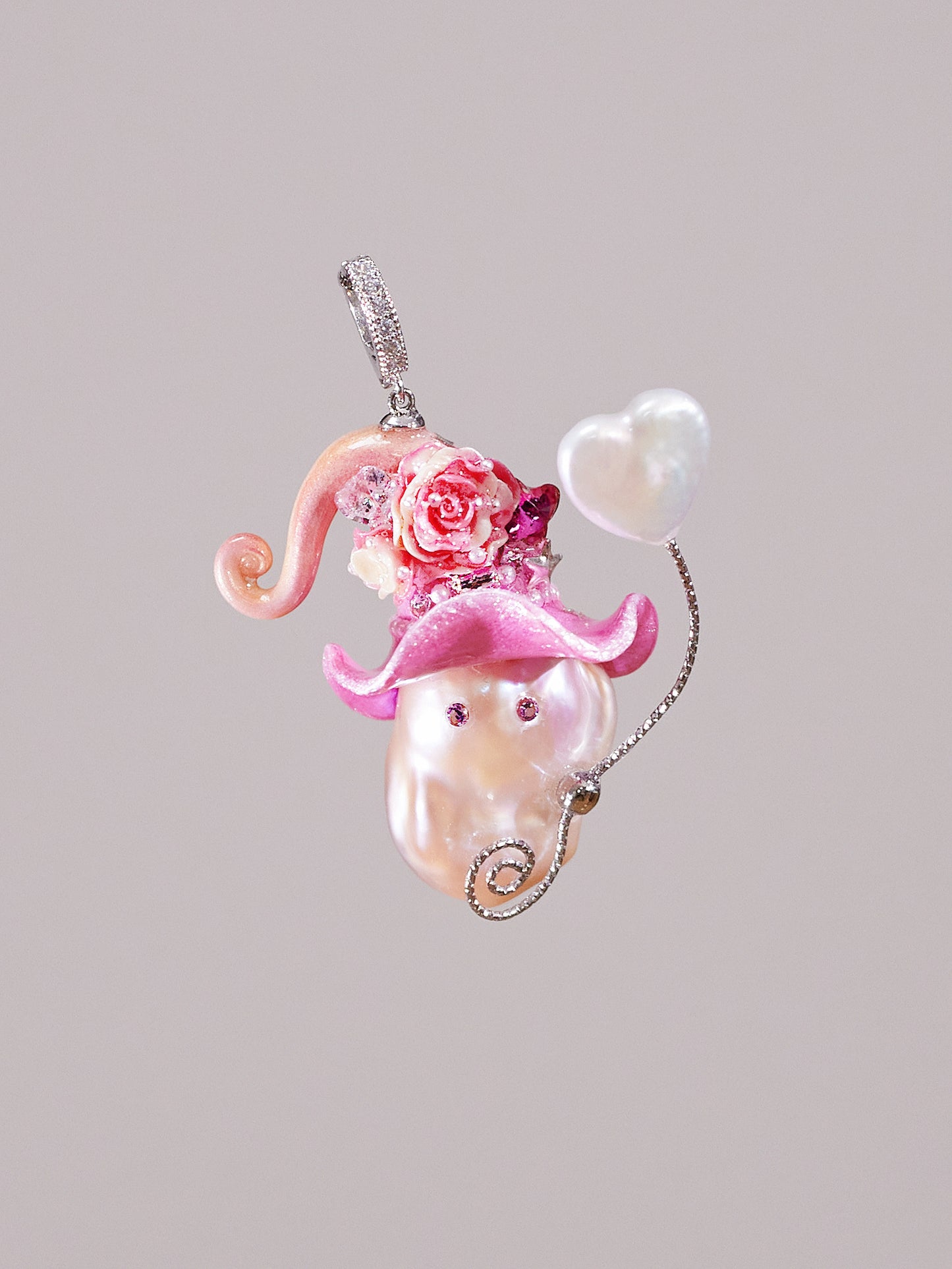 Hat Charms – Hand-Sculpted Mini Hat Pearl Necklace 469