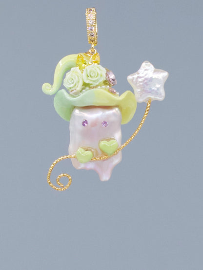 Hat Charms – Hand-Sculpted Mini Hat Pearl Necklace 509P713