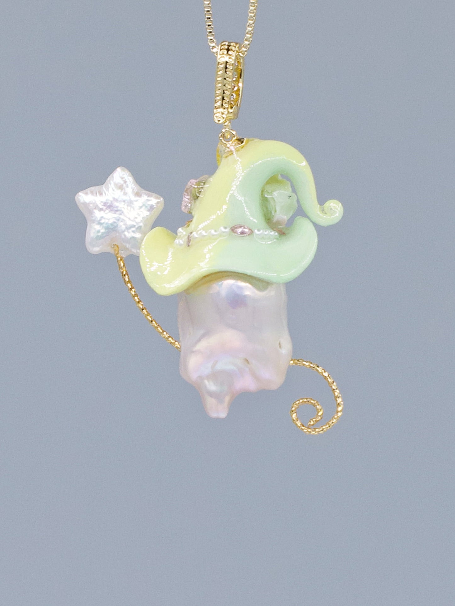 Hat Charms – Hand-Sculpted Mini Hat Pearl Necklace 509P713