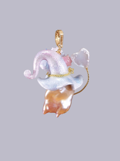 Hat Charms – Hand-Sculpted Mini Hat Pearl Necklace 527
