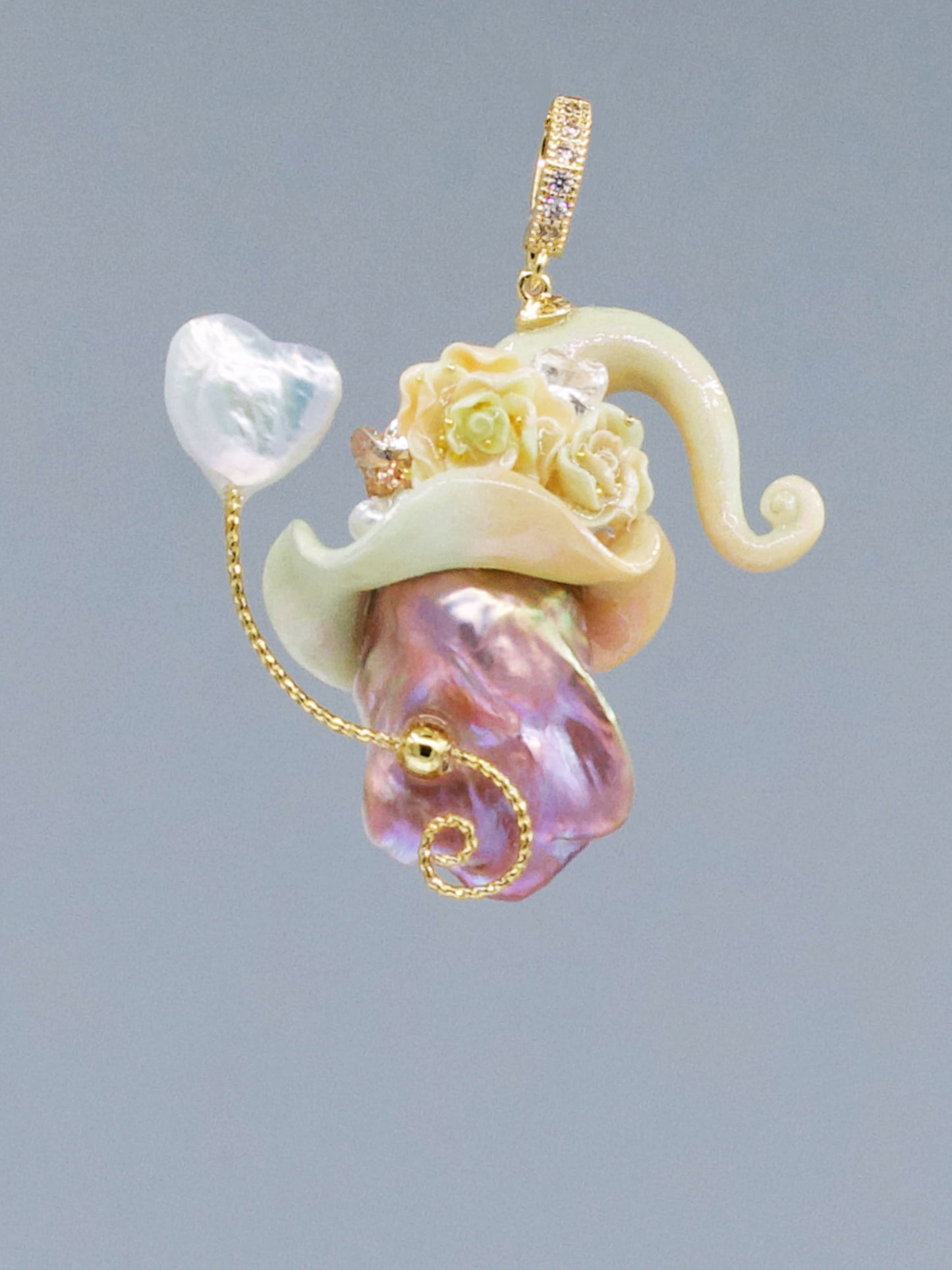 Hat Charms – Hand-Sculpted Mini Hat Pearl Necklace 539P640
