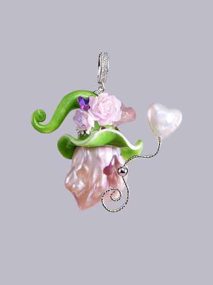 Hat Charms – Hand-Sculpted Mini Hat Pearl Necklace 685