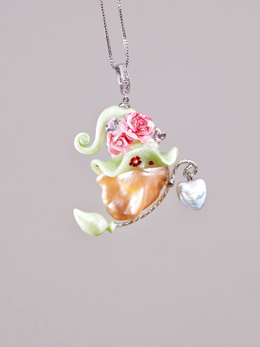 Hat Charms – Hand-Sculpted Mini Hat Pearl Necklace 715