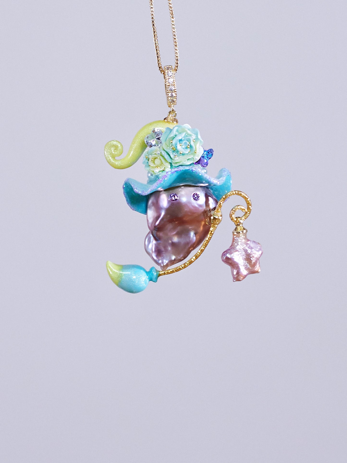 Hat Charms – Hand-Sculpted Mini Hat Pearl Necklace 793