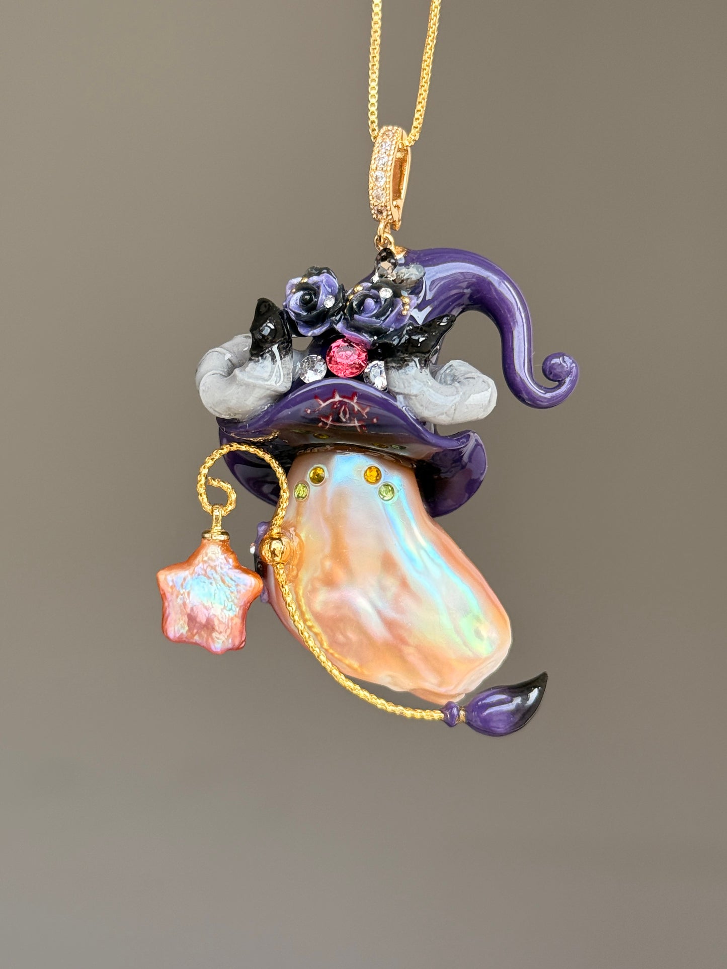Pre-order Pearl Curved Horn Sprite Necklace SKU1137P1533