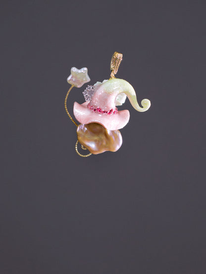 Hat Charms – Hand-Sculpted Mini Hat Pearl Necklace 897