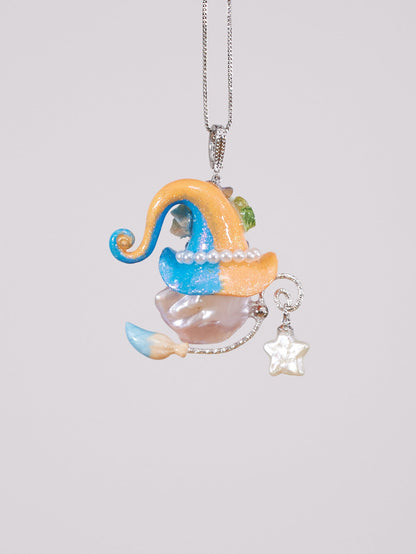 Hat Charms – Hand-Sculpted Mini Hat Pearl Necklace 915