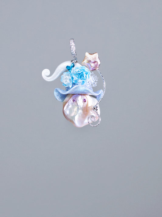 Hat Charms – Hand-Sculpted Mini Hat Pearl Necklace 917