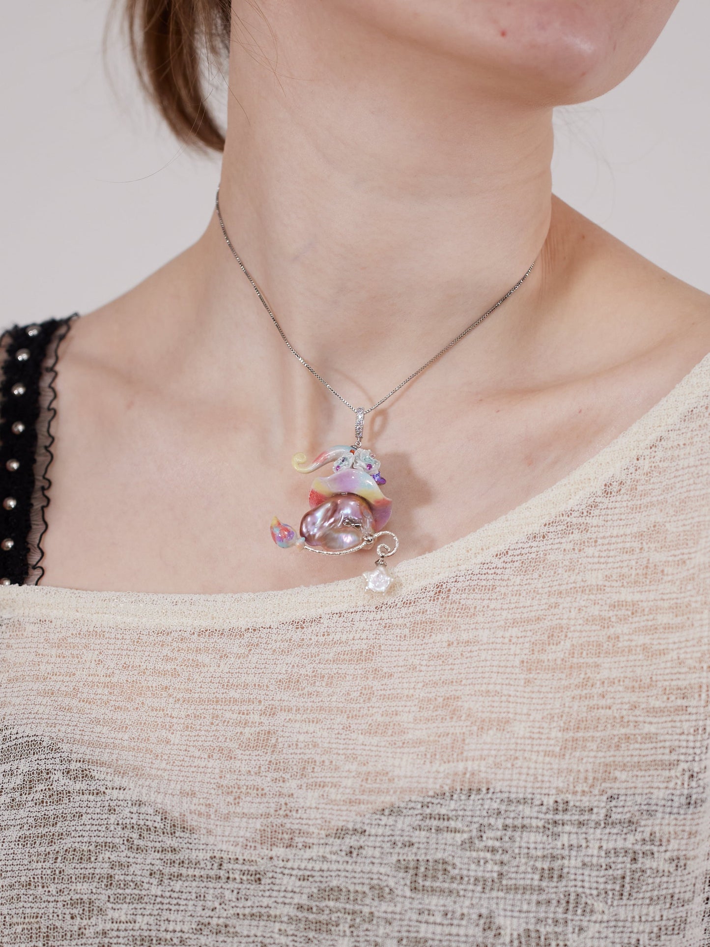 Hat Charms – Hand-Sculpted Mini Hat Pearl Necklace - Iridescent Doodle 921