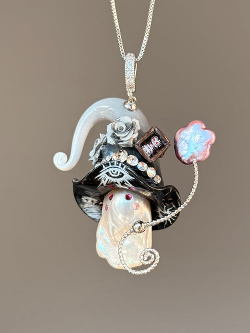 Haunted Portrait Sprite Baroque Pearl Necklace