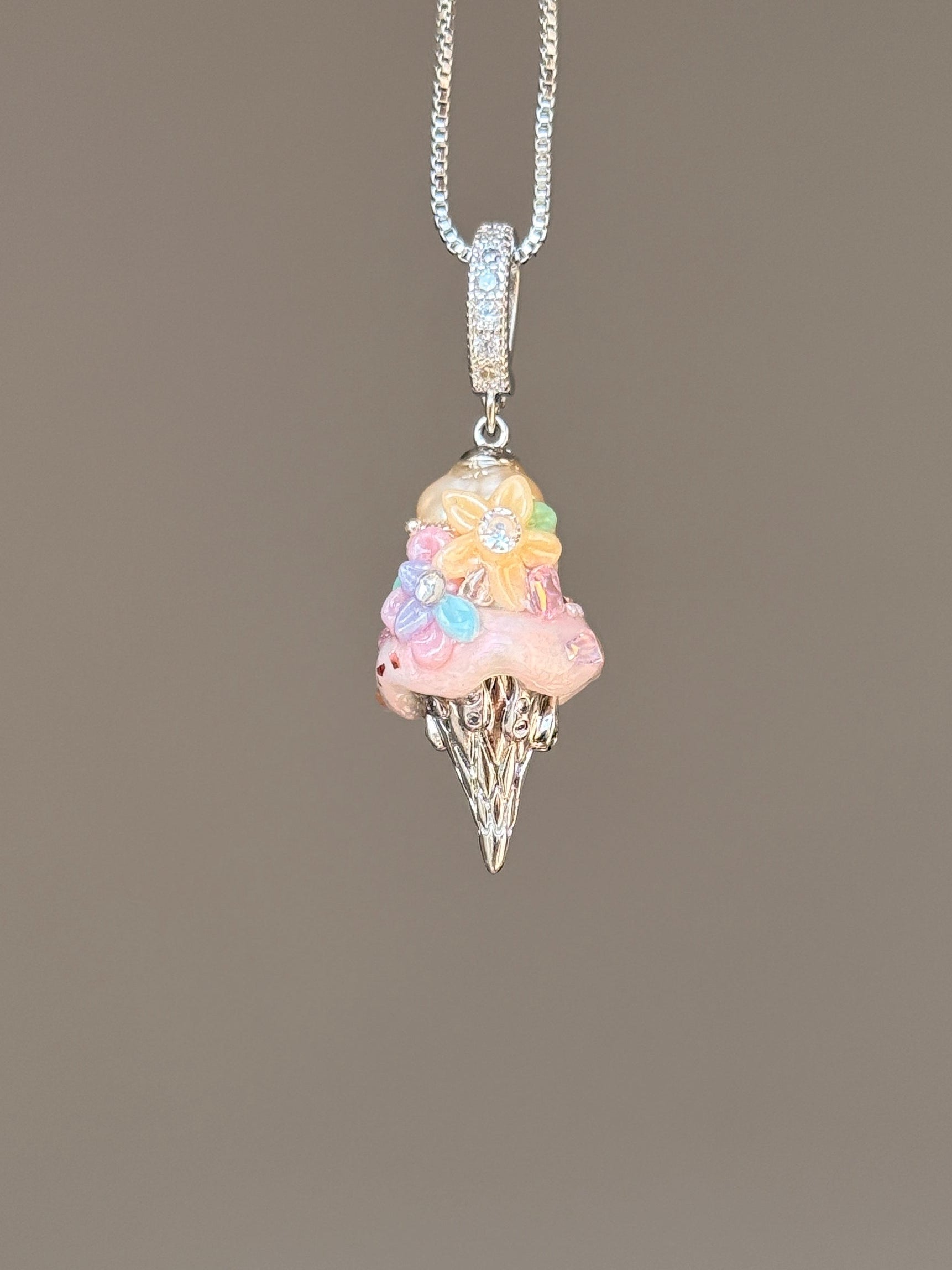Candy Bloom Scoop Baroque Pearl Necklace SKUCR11