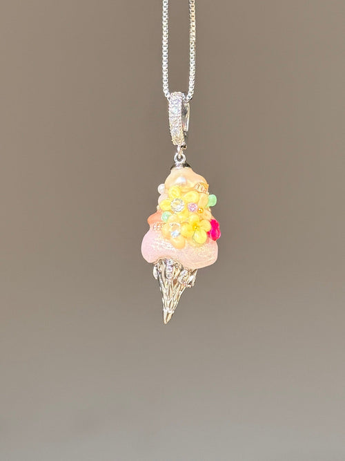 Golden Daisy Scoop Baroque Pearl Necklace SKUCR37