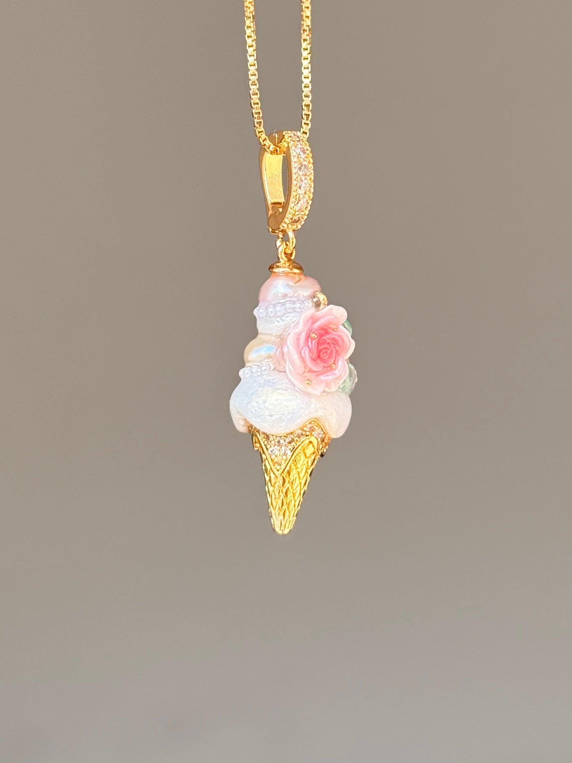 Ivory Rose Scoop Baroque Pearl Necklace SKUCR65