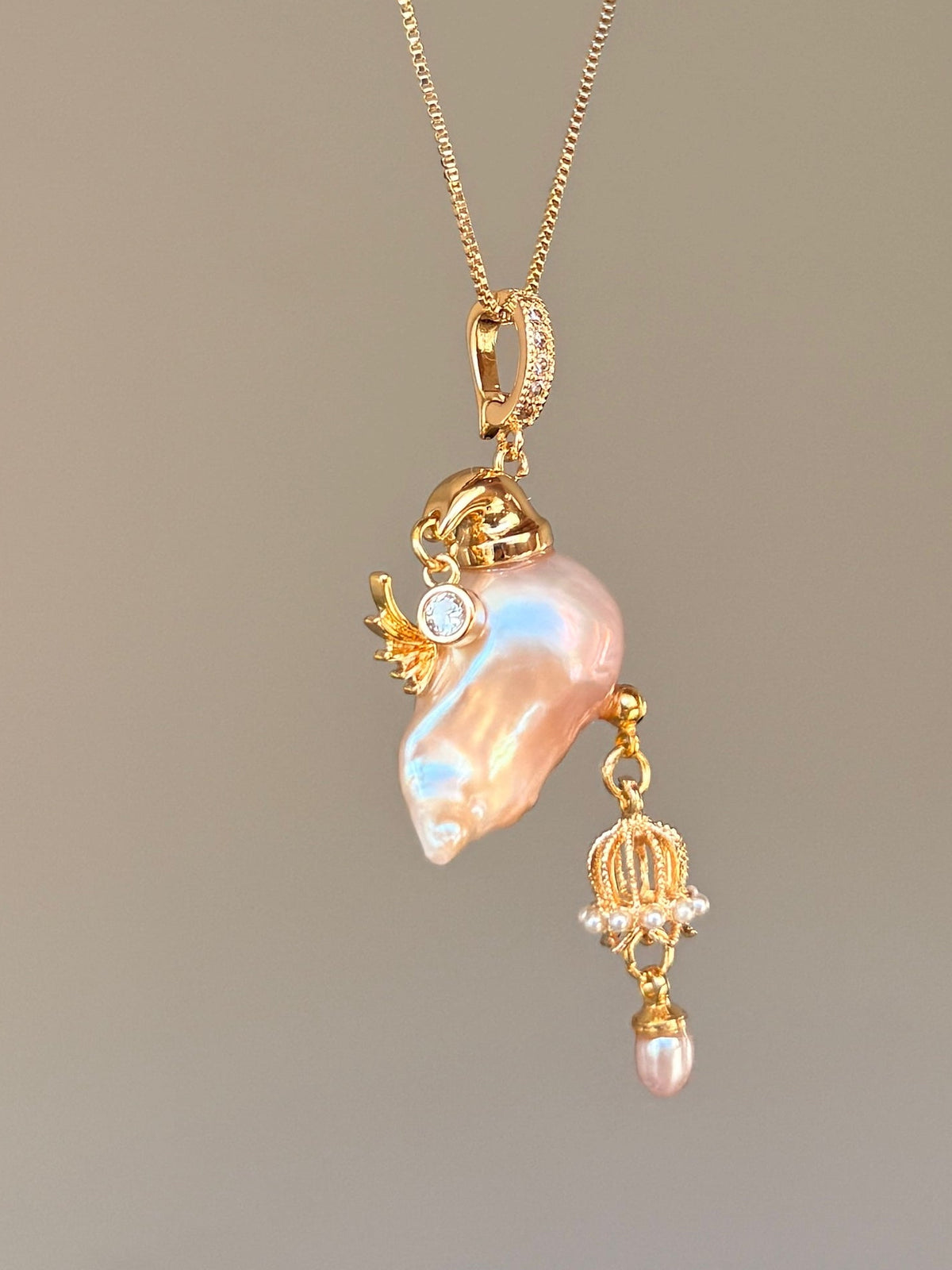 Lantern Wing Sprite Baroque Pearl Necklace SKUE55