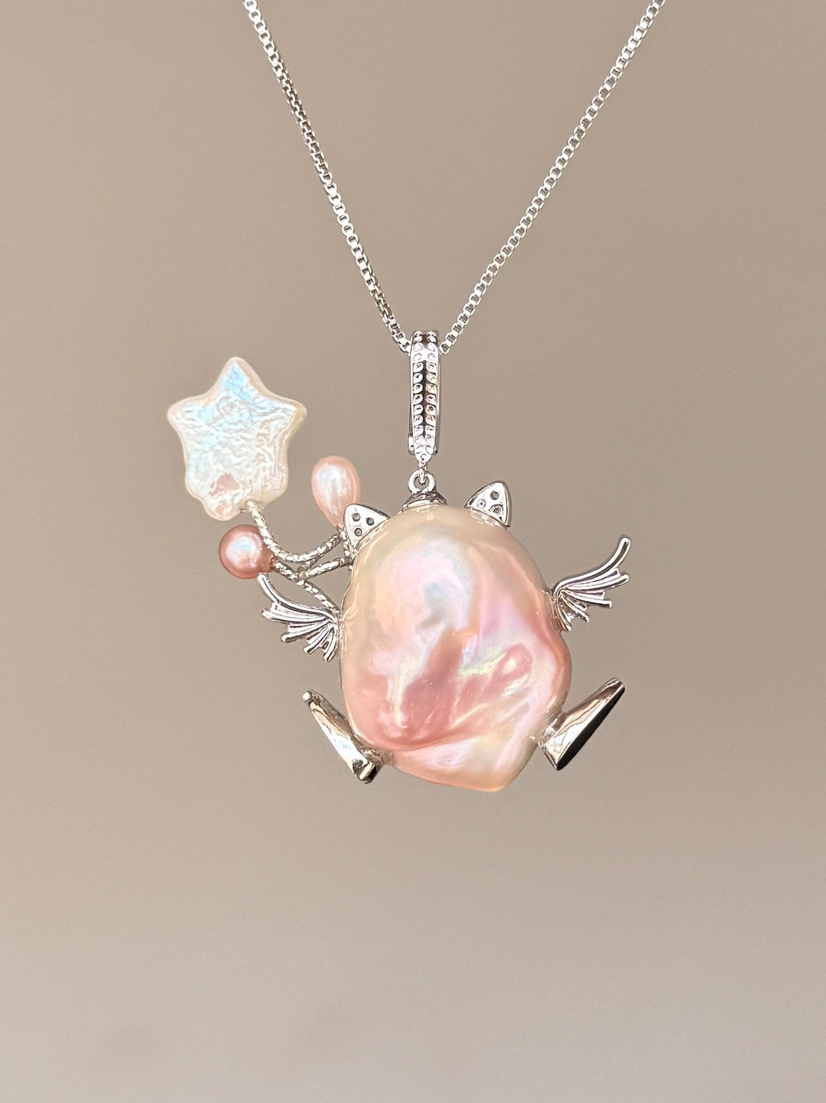 Star Balloon Walker Baroque Pearl Necklace SKUE66