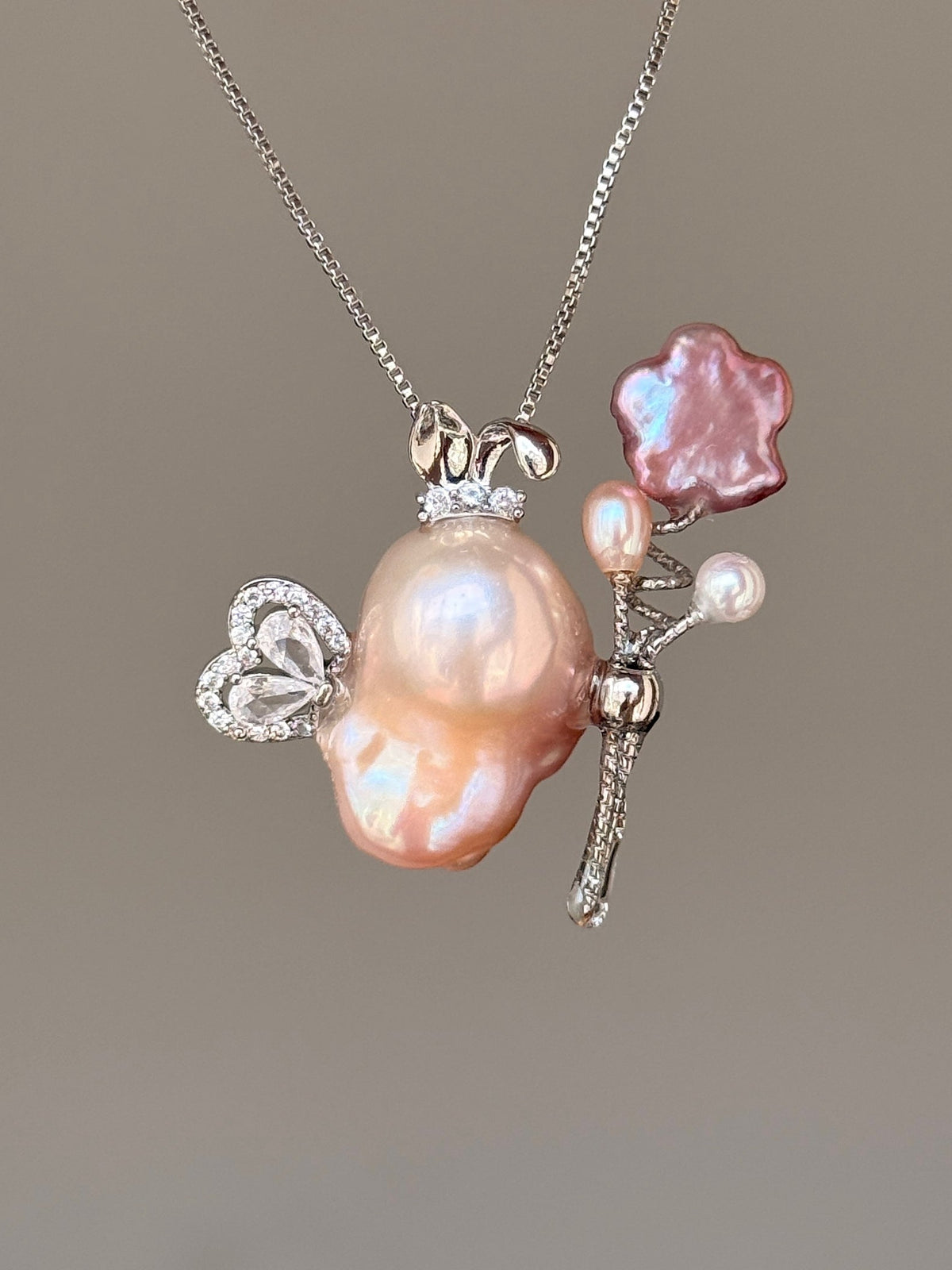 Star Balloon Butterfly Bunny Baroque Pearl Necklace SKUE223