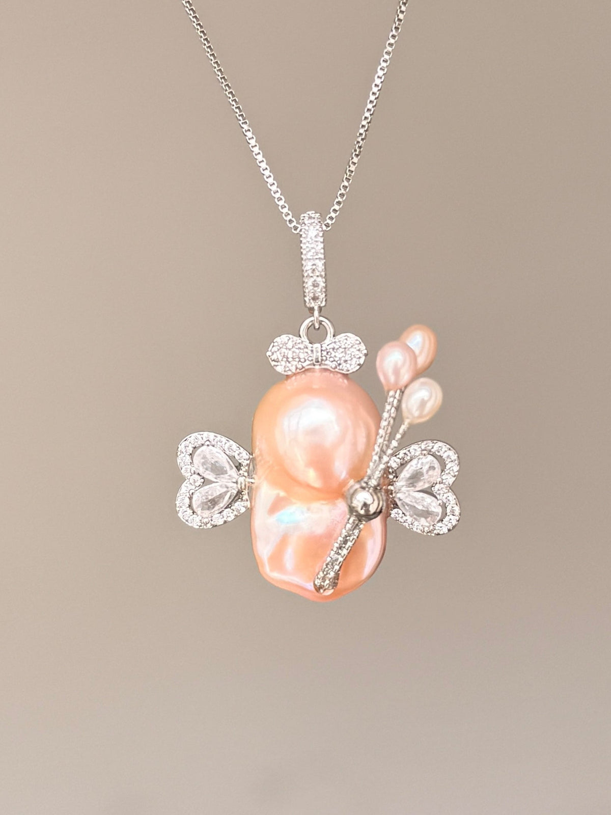 Balloon Butterfly Sprite Baroque Pearl Necklace SKUE245