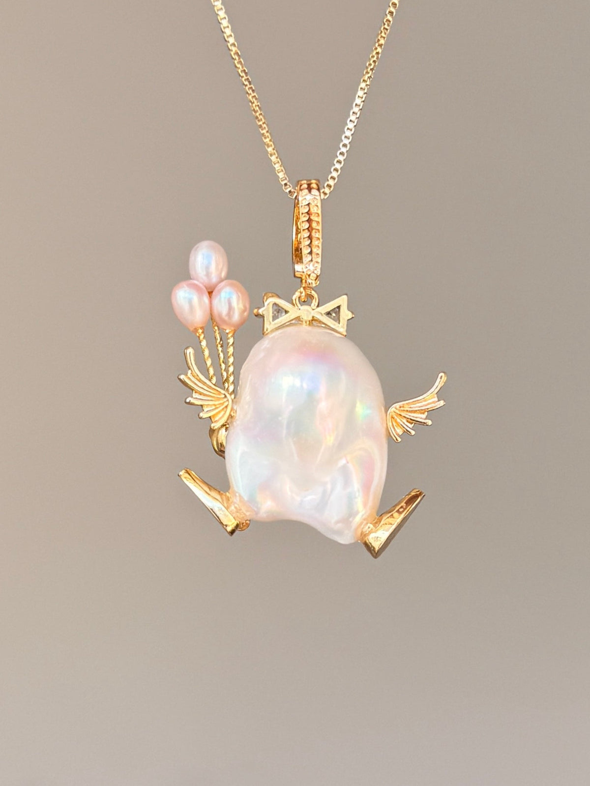 Balloon Wing Walker Baroque Pearl Necklace SKUE1293