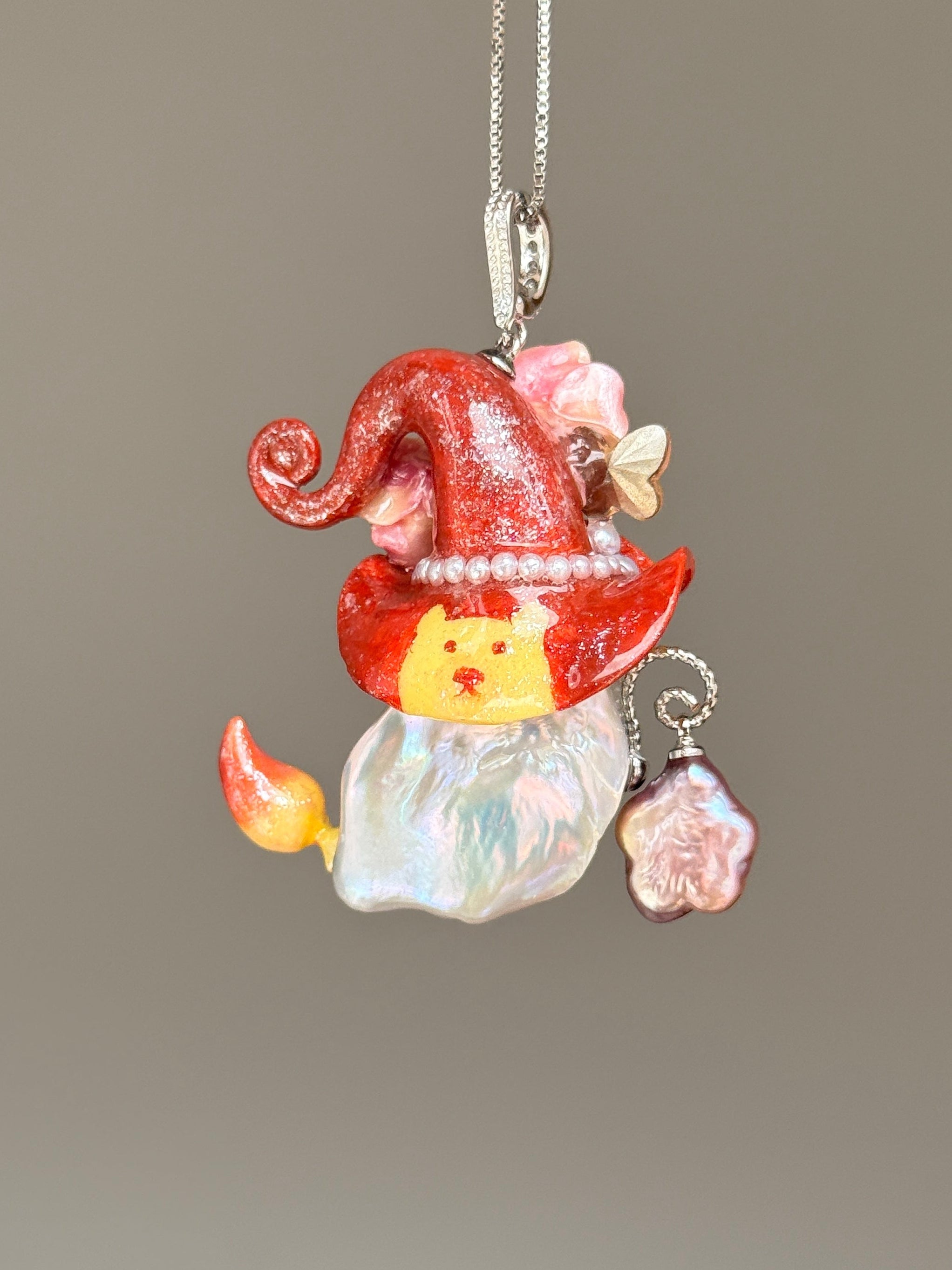 Honey Bear Motif Baroque Pearl Necklace SKUE1372