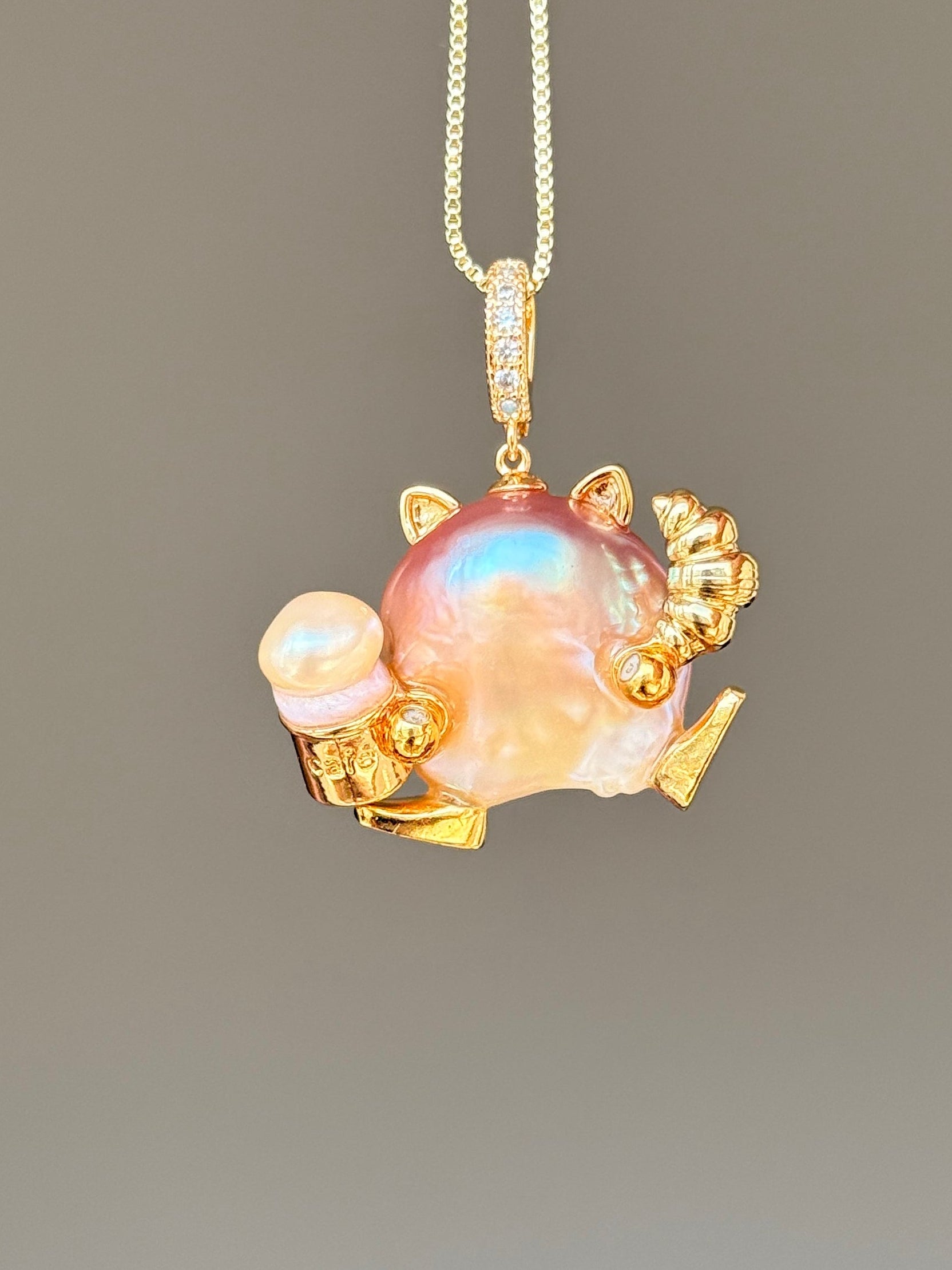 Croissant Kitty Baroque Pearl Necklace SKUE911