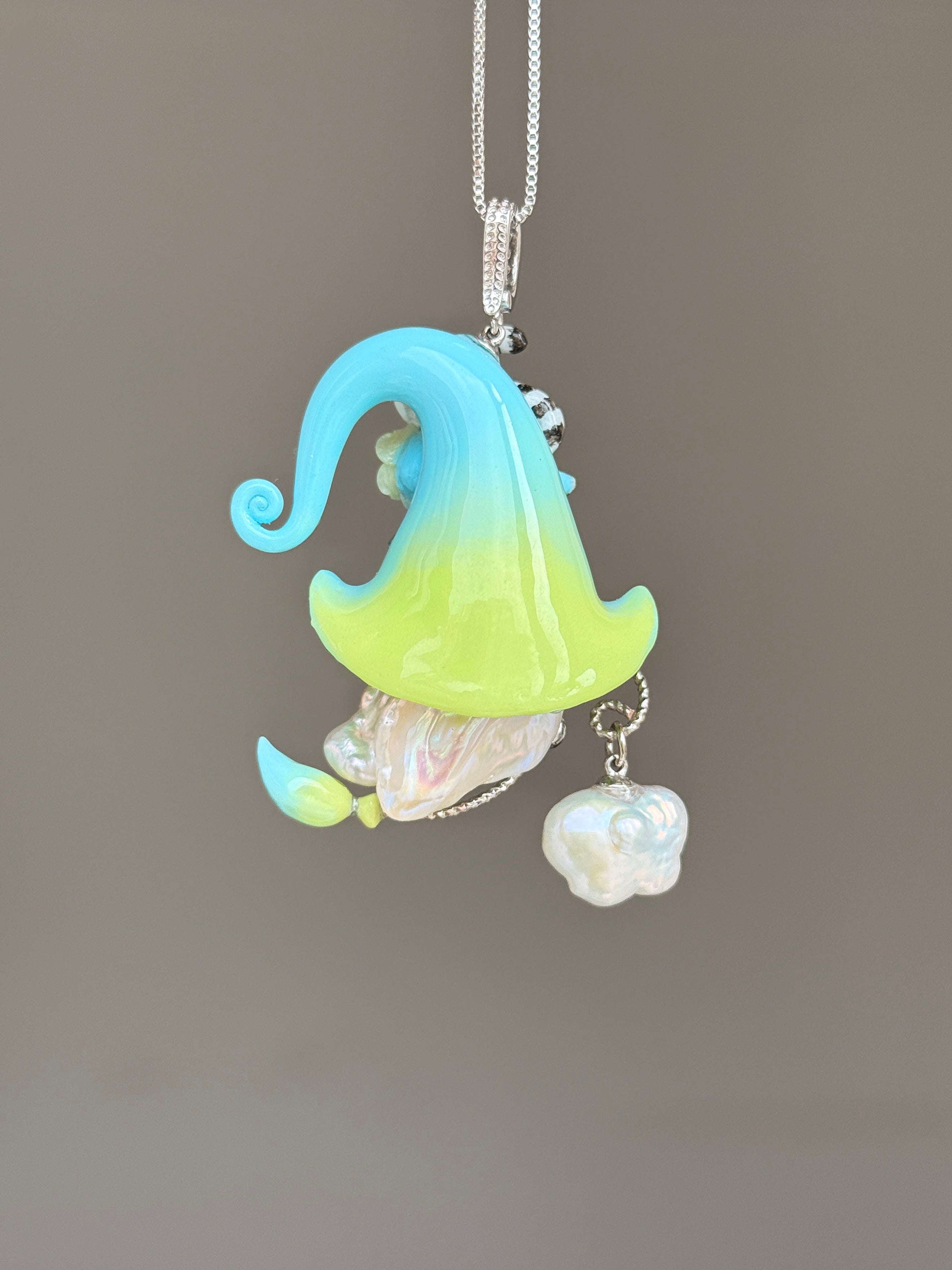 Ring-Tailed Lemur Sprite Baroque Pearl Necklace SKUE479