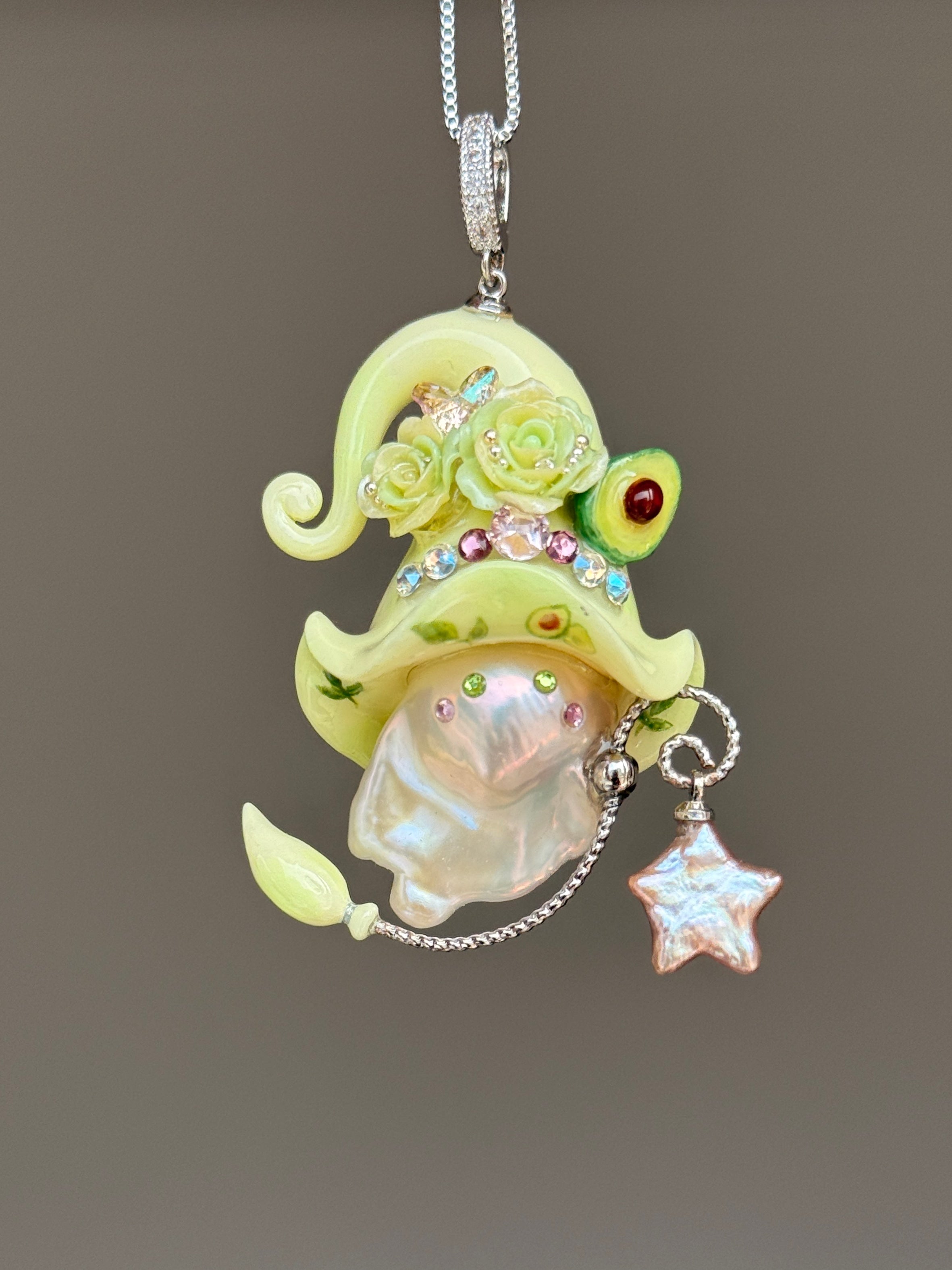 Avocado Sprite Baroque Pearl Necklace SKUE475