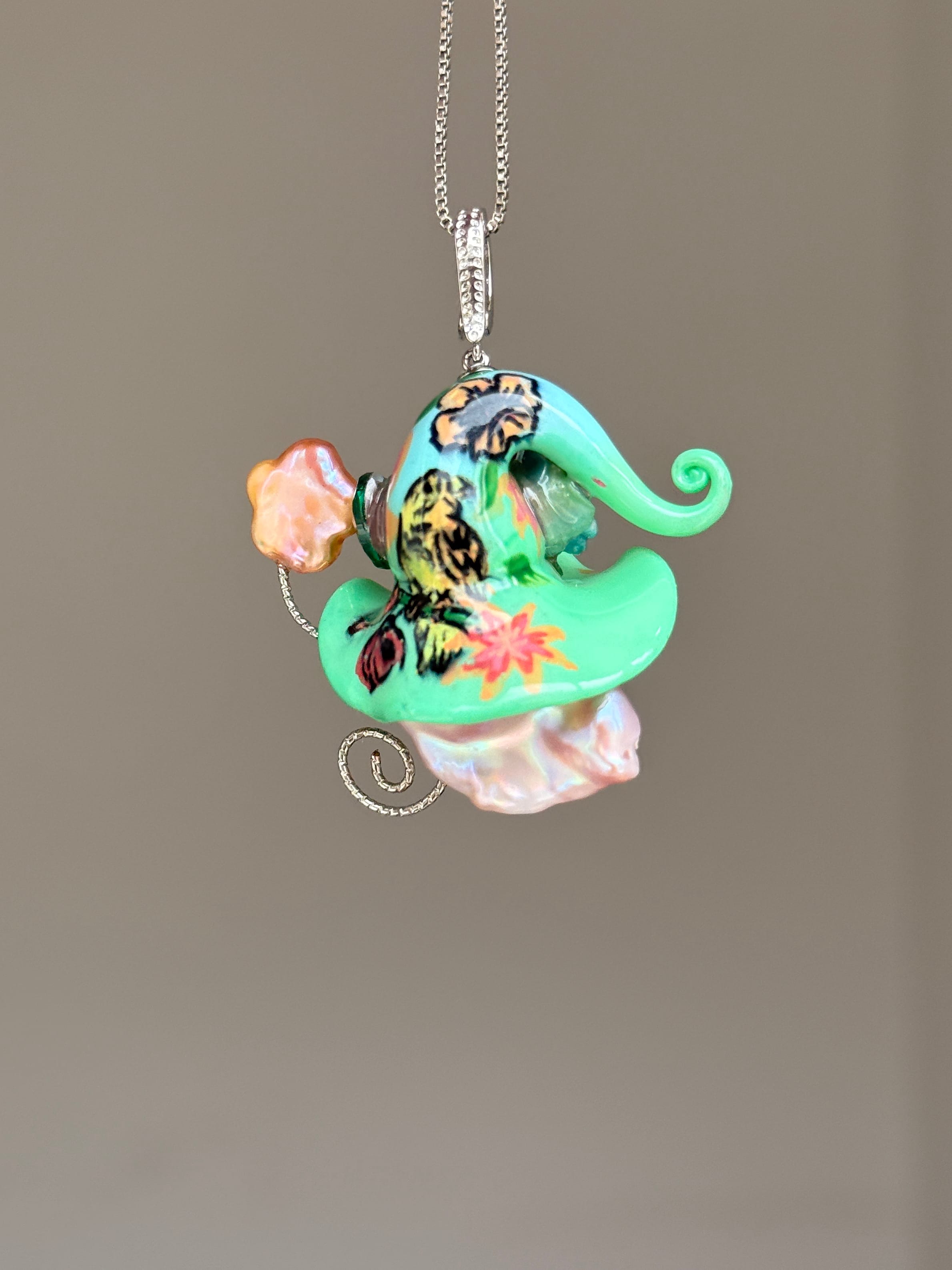 Parrot Garden Sprite Baroque Pearl Necklace SKUE307